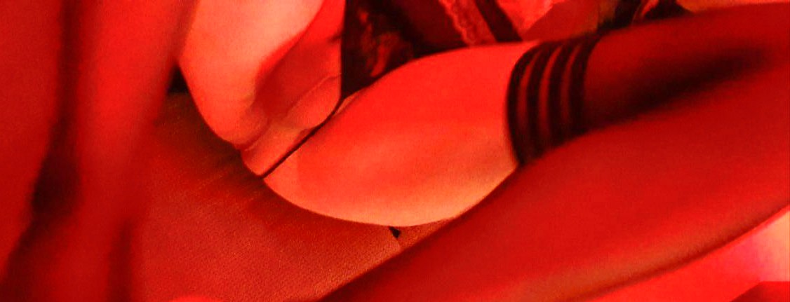 Ich habe das Jahr mit Sex begonnen. Das erste Mal mit einer süßen TS. Es hat mir sehr gefallen......Danke Tina.