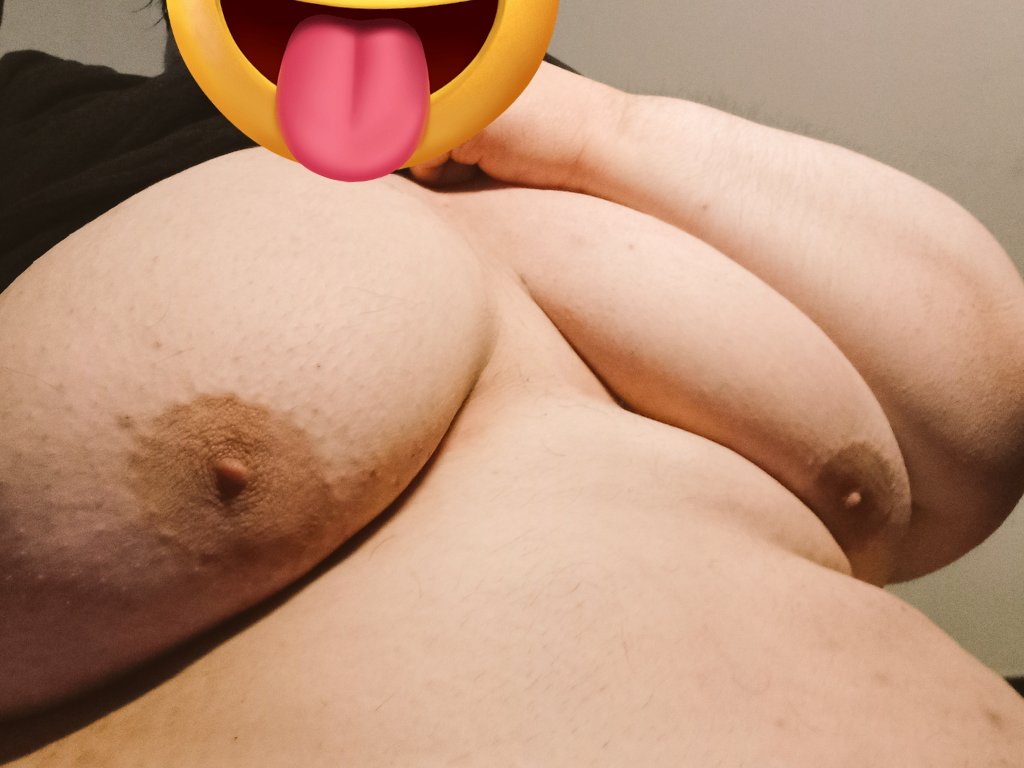 bigbuttboy tweet media