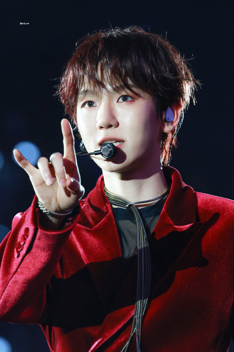Its5o6's tweet photo. 260102 #백현 #BAEKHYUN
@B_hundred_Hyun https://t.co/cVBUSe8e0p