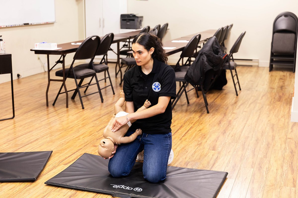 FirstAidCalgary's tweet image. Calgary First Aid offers Emergency Childcare First Aid training 🧒
Ideal for educators, daycare staff and childcare professionals 📲
Register here:
👉 firstaidcalgary.ca/emergency-firs…

#CalgaryFirstAid #ChildcareFirstAid #EmergencyFirstAid #ECE