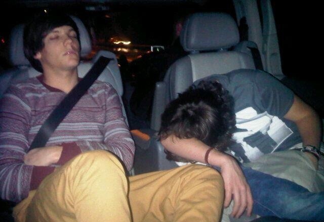 haloxserr's tweet image. my boys 😞😞😞