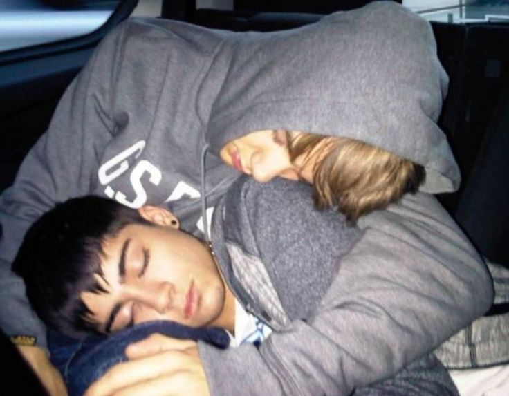 haloxserr's tweet image. my boys 😞😞😞