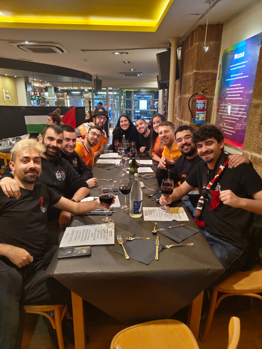 <a href="/fonstaronja1986/">Fons Taronja 1986</a> x <a href="/HIRUKOA_taldea/">Hirukoa Taldea</a>