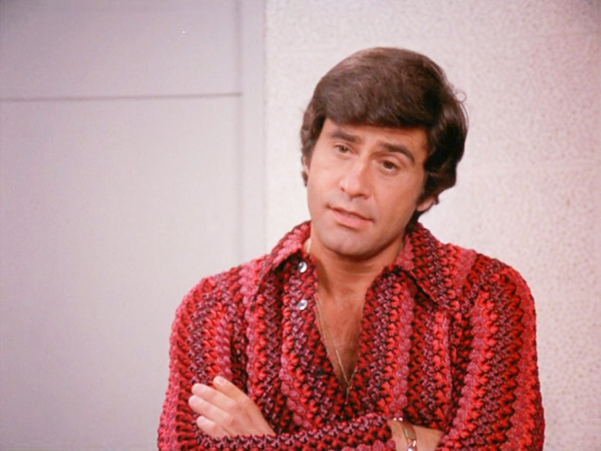 2/2. Bonus James Farentino undercover-as-a-Seventies-pimp shots. POLICE  STORY (NBC, 1973). Episode available on TUBI., image size:1200x900