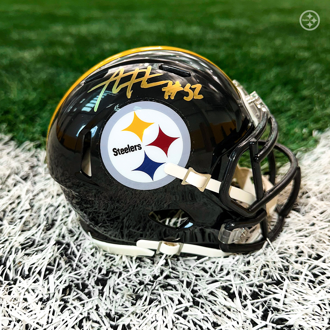 steelers's tweet image. Who wants this signed Smitty mini helmet⁉️

1️⃣ RP = 2️⃣ votes!

#WPMOYChallenge Alex Highsmith