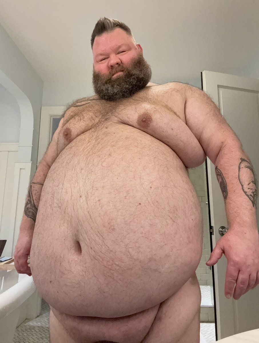 New Year, same FatHog greedy for more lard 🐷🥹🥴