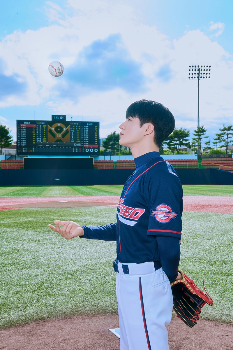 kitz_shortz's tweet image. WIND UP #JENO

2026. 01. 16 10:00 (KST) | KITZ Official Launch
2026. 01. 16 18:00 (KST) | WIND UP
Global K-POP Shortform Platform, KITZ

#와인드업 #WINDUP #킷츠 #KITZ