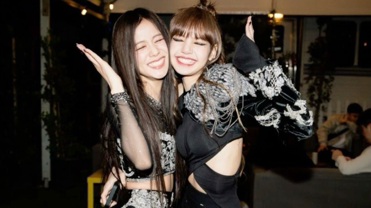 _prikooya's tweet photo. happy birthday to the best unnie, JISOO!! 🎂🎉

#OurBestGiftJISOODay #JISOODAY https://t.co/4TUU0z20as