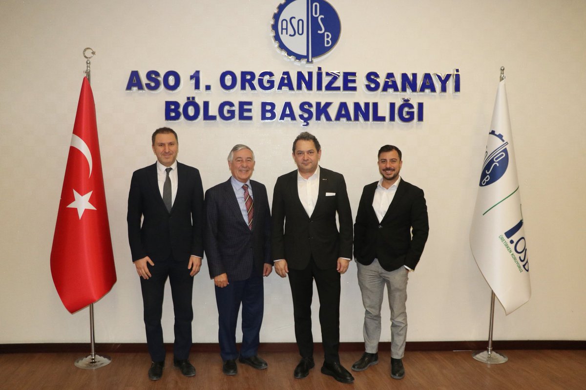 Sedat Tahir Tüketim Maddeleri Pazarlama San. ve Tic. A.Ş. Genel Müdürü Kürşad Tiritoğlu, ASO 1. Organize Sanayi Bölgesi’ni ziyaret ederek, Yönetim Kurulu Başkanı M. Serdar Tütek’e yeni görevinde hayırlı olsun dileklerini iletti. <a href="/SerdarTutek/">Serdar TÜTEK</a>