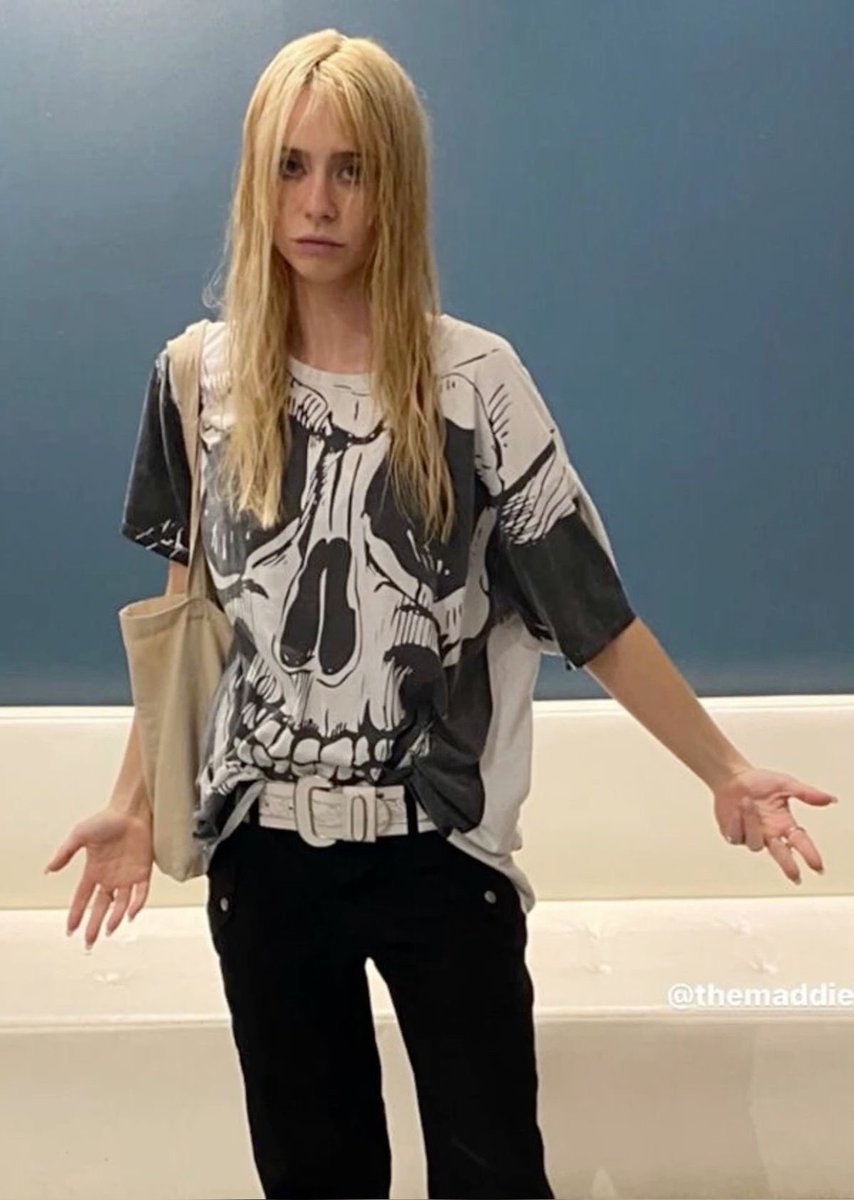 𝓛𝓲𝓼𝓪 𝓖𝓻𝓪𝔂𝓼𝓸𝓷 tweet media