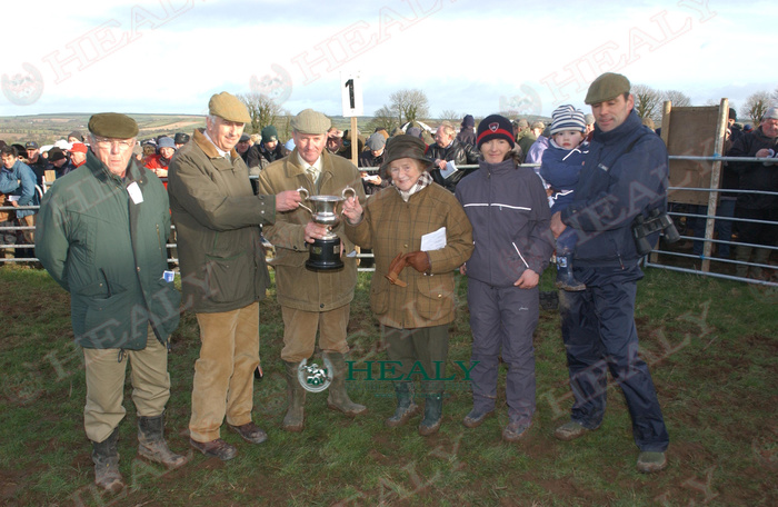 Lisgoold PTP  1-January-2006  <a href="/Lisgooldp2p/">Lisgoold p2p</a>
#20yearsago #archives #fromthearchive #memories #HorseRacing #HealyRacing #ReelingInTheYears
The Empty Tin and <a href="/DerekOConnor82/">Derek O Connor</a> win for owner M Finlay and trainer Liam Burke.
(c)healyracing.ie