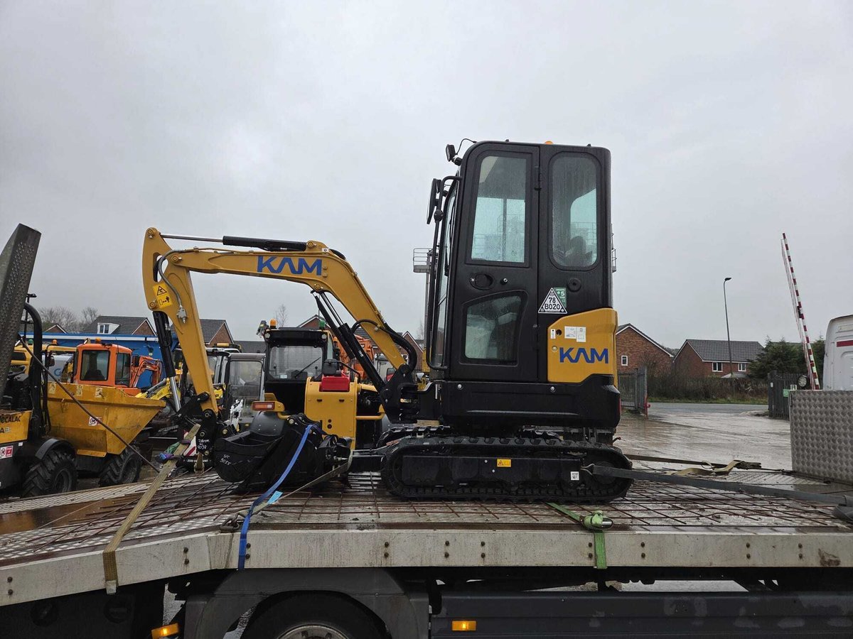 A big thank you to KAM Drainage for trusting in Contract Plant! We hope you have been enjoying your brand new SY18C.

We have plenty of SANY Excavators and Telehandlers in stock and ready to go this month - 01942 629550

#SANY #SANYExcavator #SANYDealership
