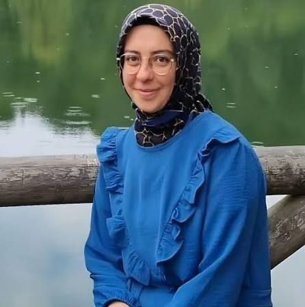 📢 Hayatta kalmak için özsavunma hakkını kullanan Şerife Çeliktaş'ın yanındayız! 

17 yıl boyunca evli olduğu erkek Ömer Çeliktaş tarafından sistematik şiddete maruz bırakılan Şerife Çeliktaş'a özsavunma hakkını kullanarak failini öldürdüğü gerekçesiyle 18 yıldan 24 yıla kadar