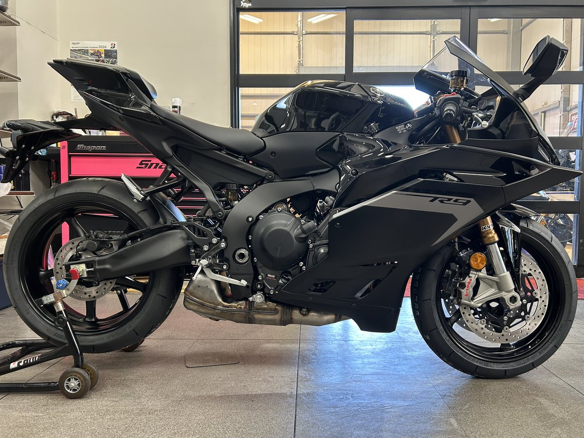 tomozo 【公式】裏アカウント tweet media