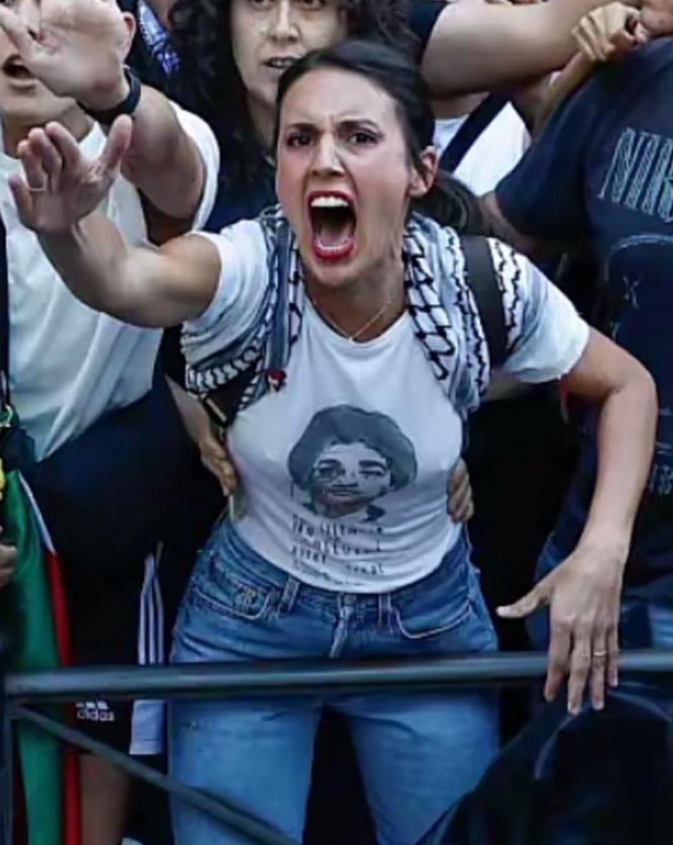 Anonymous Tabarnia 🃏 tweet media