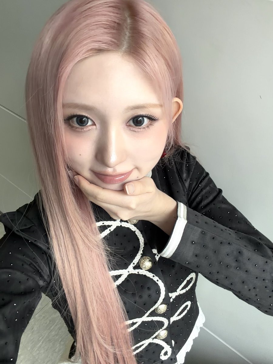 fallkiyo's tweet image. 갭차이봐 😍😍😍😍