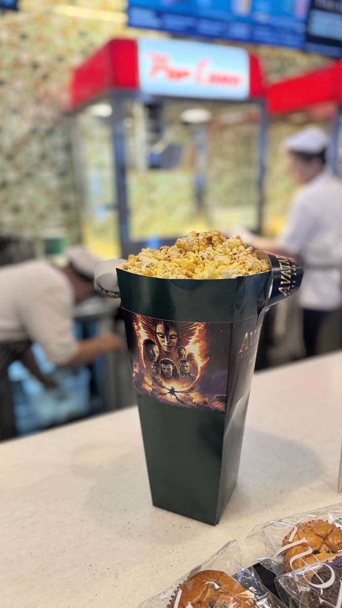 decynug's tweet image. popcorn size nonton avatar 3 jam