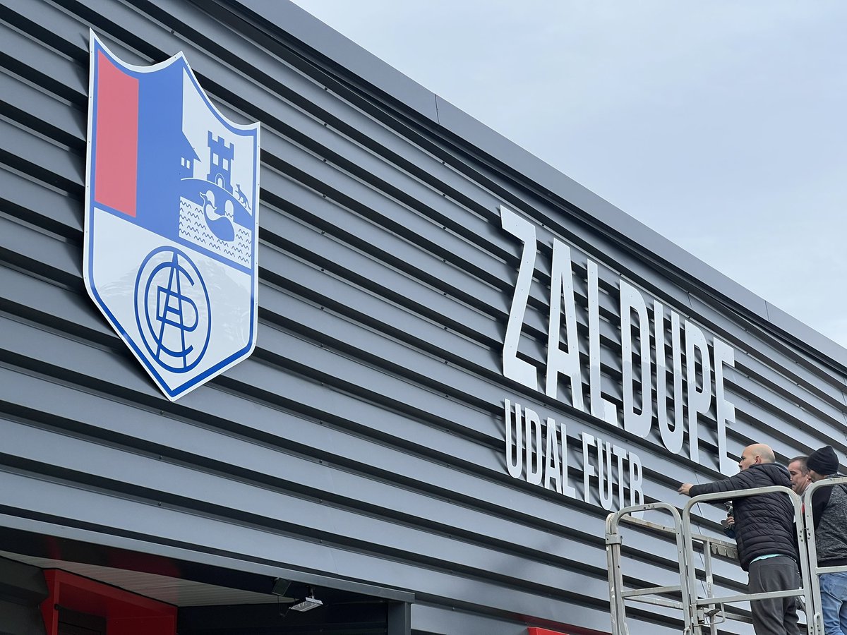 aurreraKE's tweet image. 🏟️GURE ETXEA.

✊❤️‍🔥Hauxe ga gu!

#AurreraBeti 🔴🔵