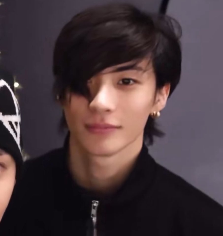 bokbakchan's tweet image. แอนตันติดใจอะไรทรงนี้วะ