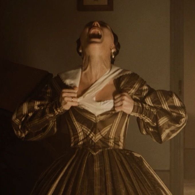 literatiily's tweet image. el got bullied in school for choosing hopper as her hero and he couldn’t even mourn her in that stupid ass epilogue