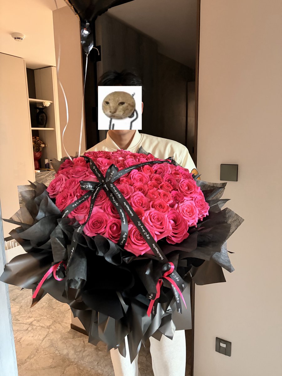 宝子们新年快乐呀，最近一直在休息，打算找点长期项目，现在行业风险偏好收缩、叙事疲劳，市场上的资金会还是更愿意长期持有能解释清楚现金流、产业需求、监管边界的产品