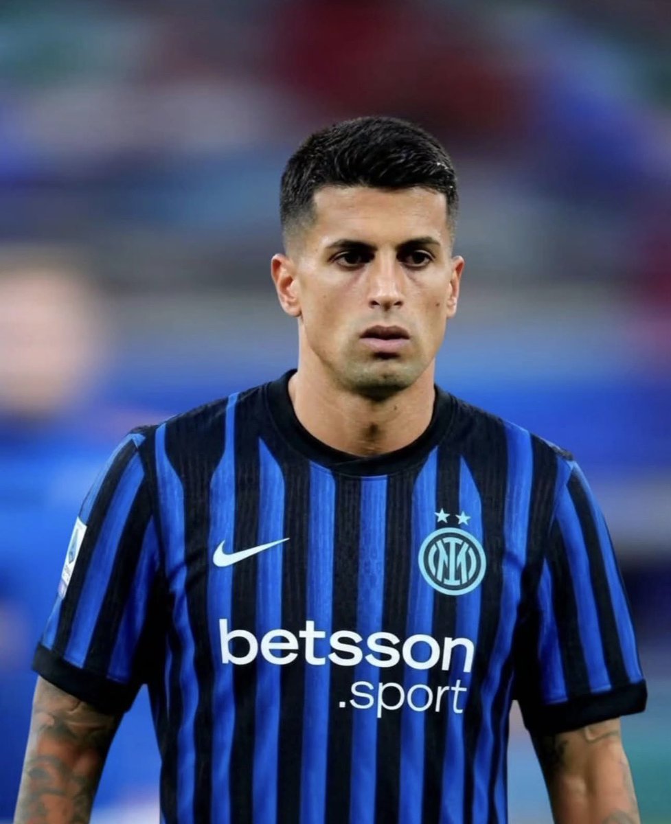 pedrogva6's tweet image. João Cancelo's return to Inter is getting closer.

6-month loan with Inter covering 50% of the player's salary. An option to buy included in the deal is still being discussed. #Inter