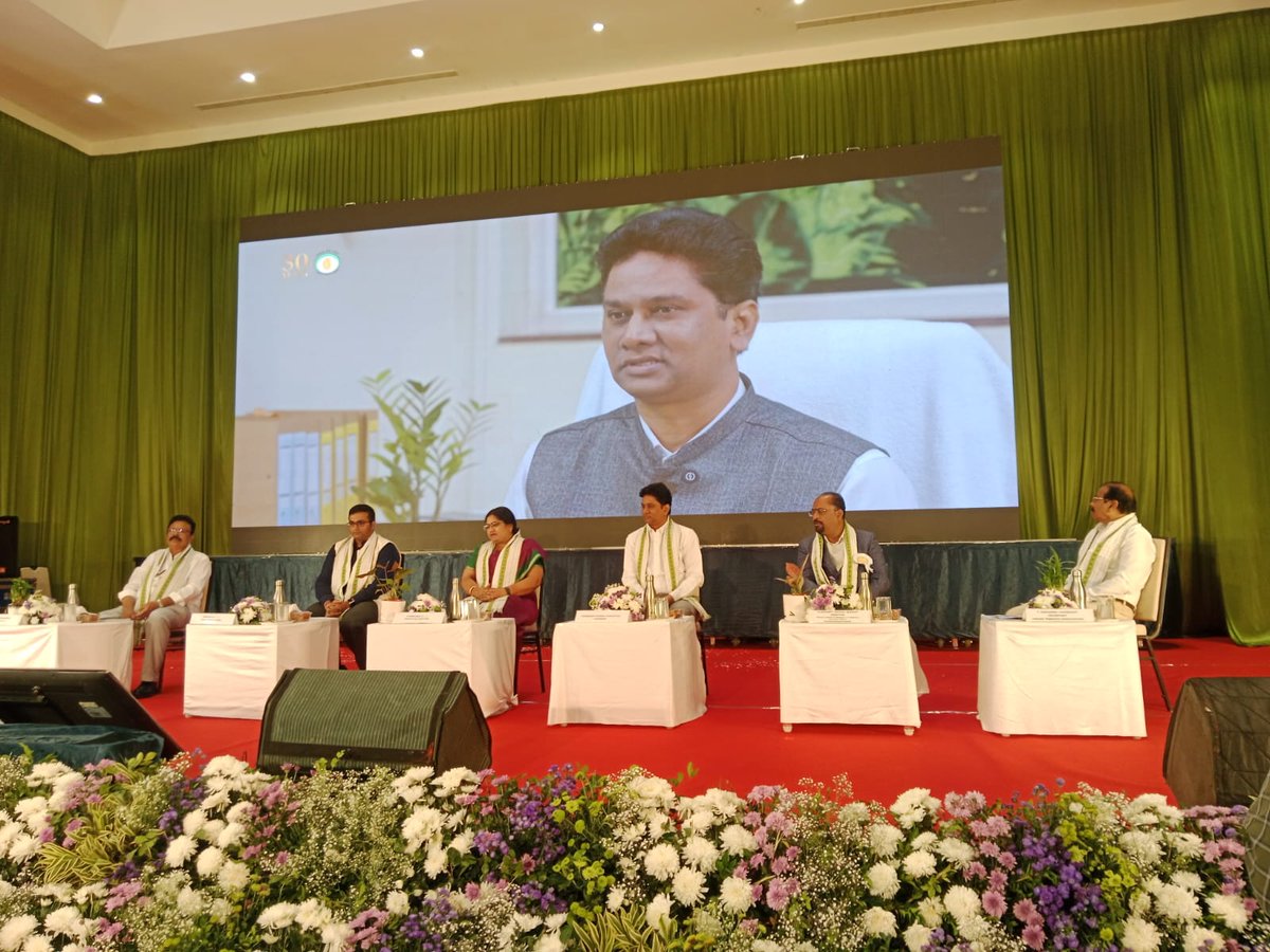 YashwanthKC's tweet photo. Celebrated the 50th anniversary of the Tobacco Board at Guntur 🎉 Honored best-performing farmers from Karnataka &amp; Andhra Pradesh, in the presence of our ED Vishwashri,IAS,  senior officials, industry dignitaries, former Chairmen &amp; Board Members, along with managers and staff. https://t.co/kWOiNXldwu