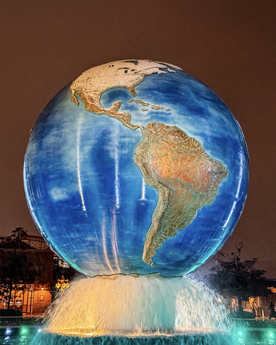 一面に雪が積もったディズニーシー☃️ 幻想的すぎた🥹