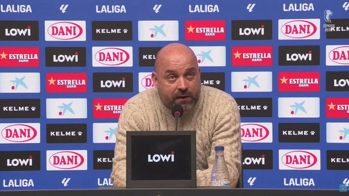 partidazocope's tweet image. 💥 Manolo González, en rueda de prensa, previa al derbi

😲 "Aquí aún no hemos matado a nadie"

🤔 "Después de lo que hicieron con Figo, no acepto lecciones desde el Barça"

📻 #PartidazoCOPE