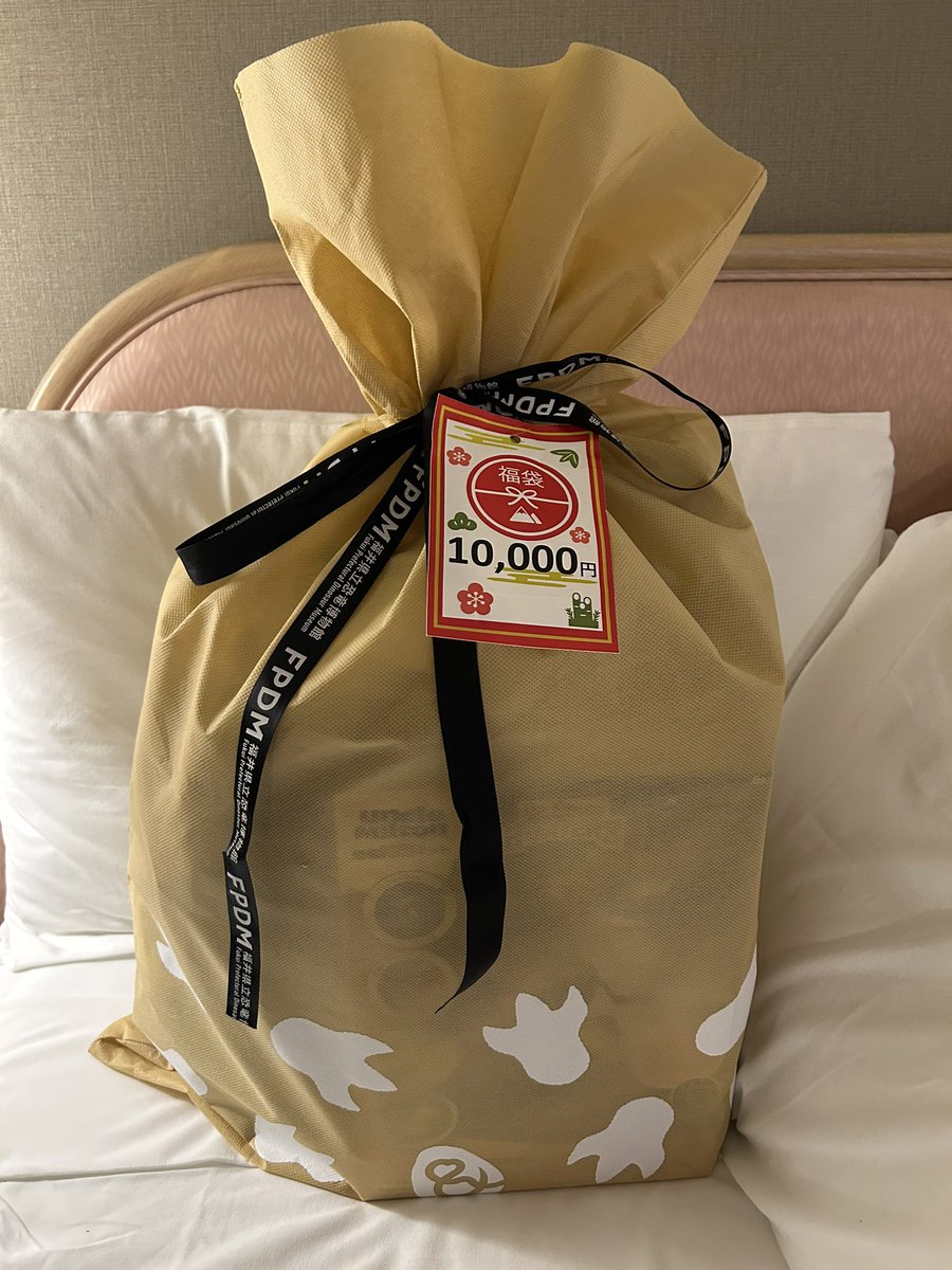 G9qJmujbEAA1Trs.jpg?format=jpg