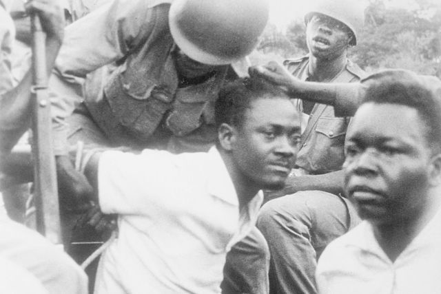 MathChoko's tweet image. 4 - Soundtrack to a Coup d'État
Film décolonial sur  l'instrumentalisation du jazz dans le coup d'état orchestré par l'ONU au Congo. Vous n'avez probablement jamais entendu parler des États-Unis d'Afrique, c'est normal, on vit dans un monde de merde et de colons (vous l'avez ?)