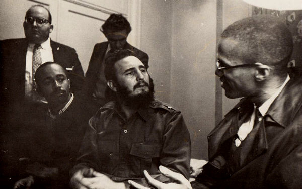 MathChoko's tweet image. 4 - Soundtrack to a Coup d'État
Film décolonial sur  l'instrumentalisation du jazz dans le coup d'état orchestré par l'ONU au Congo. Vous n'avez probablement jamais entendu parler des États-Unis d'Afrique, c'est normal, on vit dans un monde de merde et de colons (vous l'avez ?)