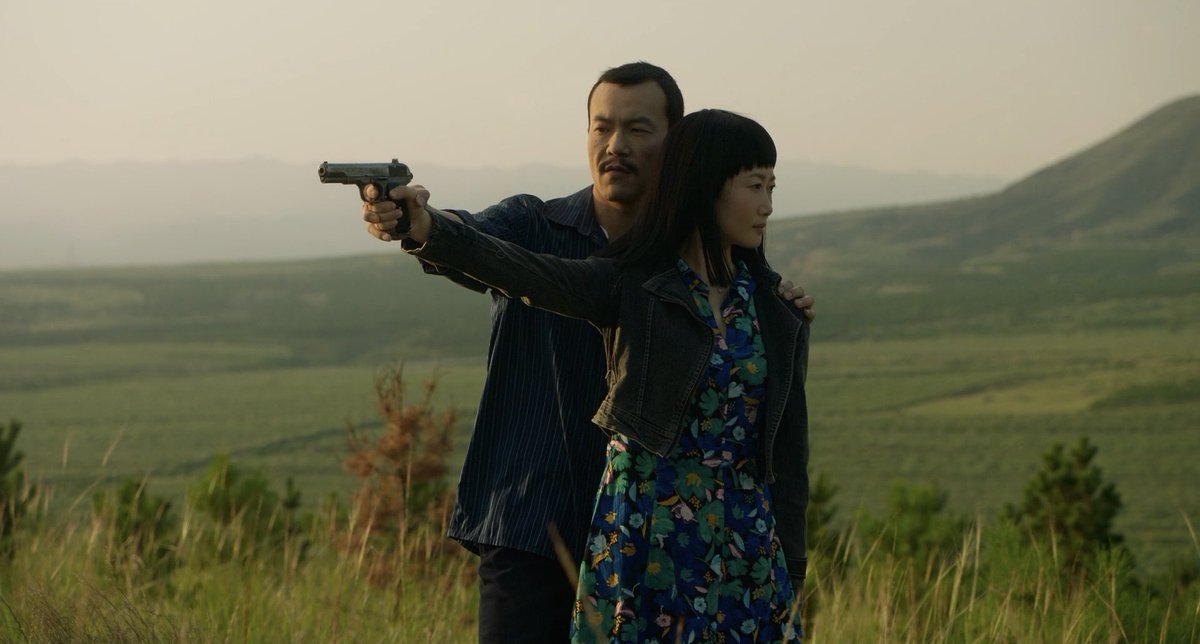 simonchouchou's tweet image. "we're all prisoners of the universe."

江湖儿女 ash is purest white
(jia zhangke, 2018)