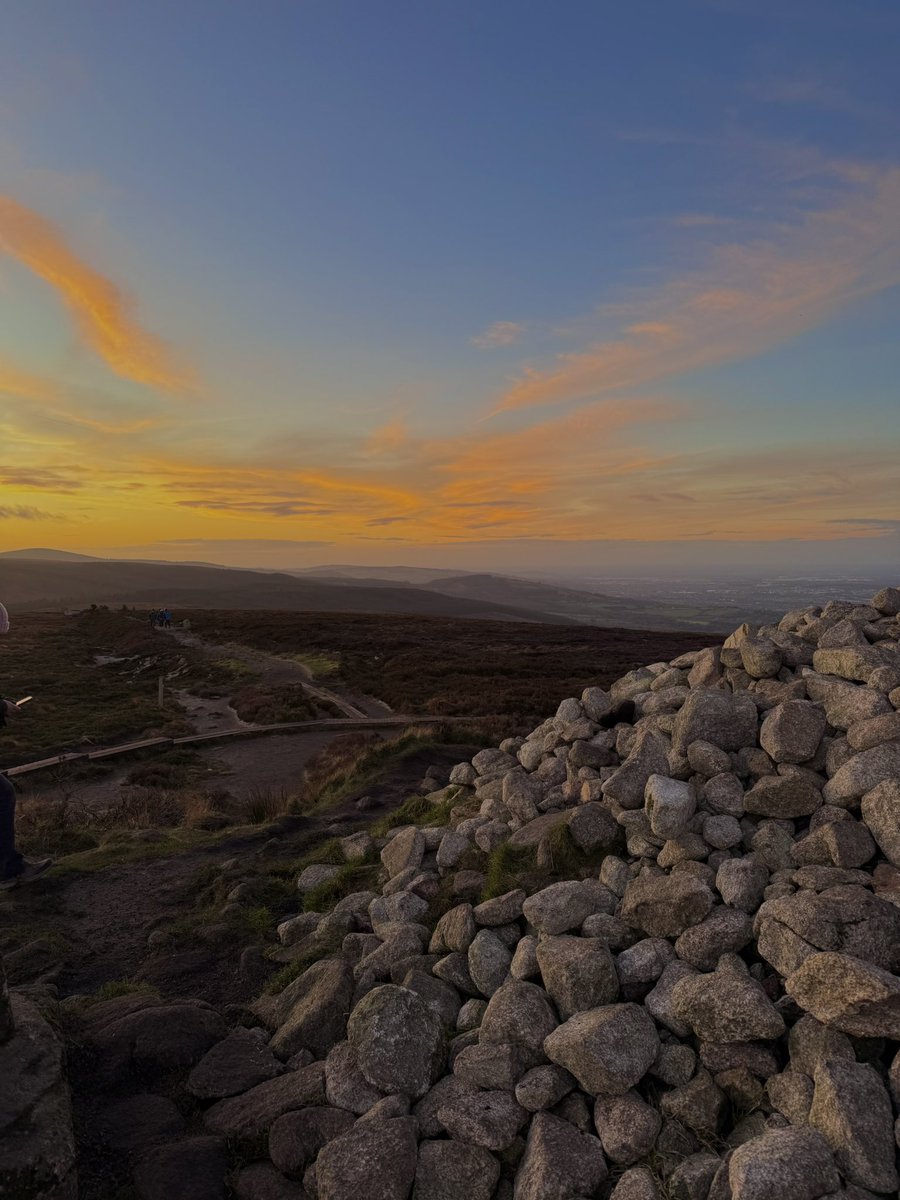 WereLikeTheView's tweet image. I Love Living Near The Mountains