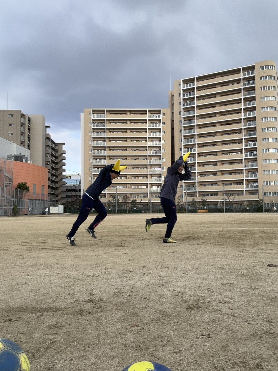新年明けましておめでとうございます🎍

初蹴りwith鬼

今年もどうぞよろしくお願いします🙇

#うりぼう写真展