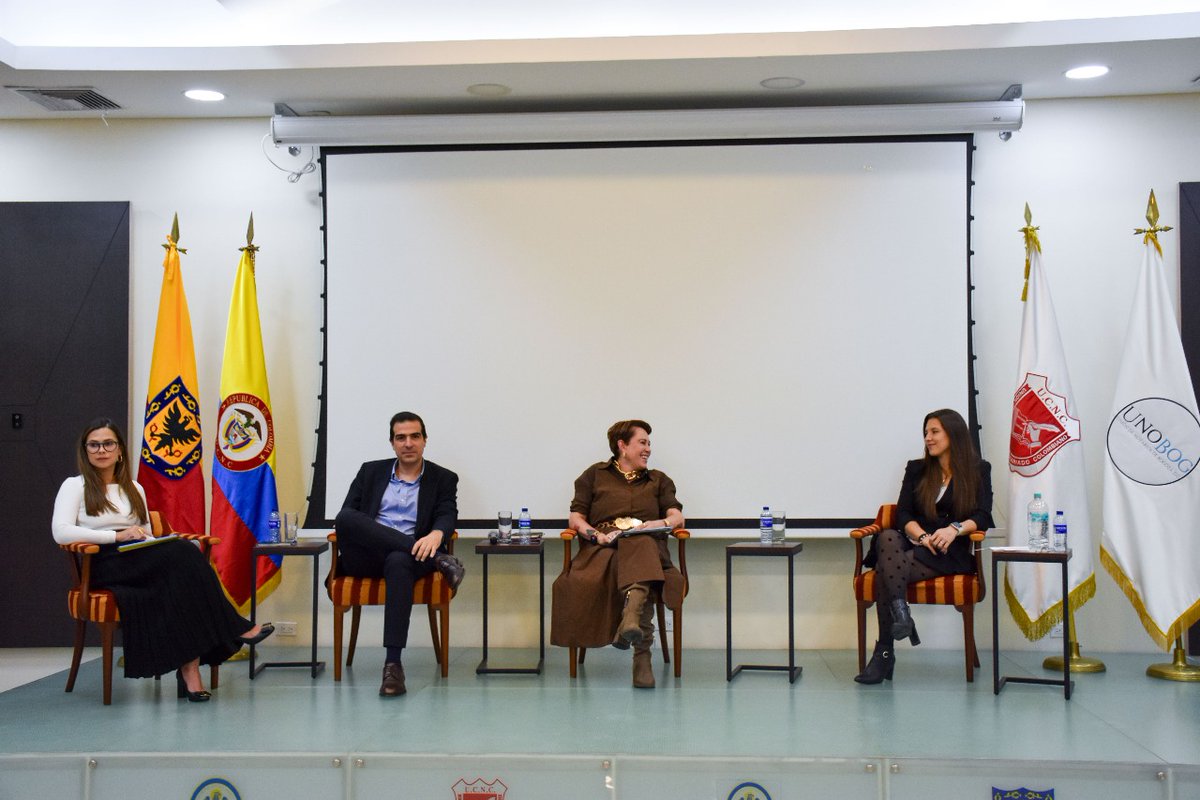 UNOBOG's tweet image. 📍Los días 25 y 26 de noviembre se realizó en Bogotá el Congreso Función Notarial al Servicio de la Sociedad, organizado por UNOBOG.

Un espacio de reflexión, actualización y fortalecimiento del notariado. ⚖️📚

#UNOBOG #NotariadoColombiano