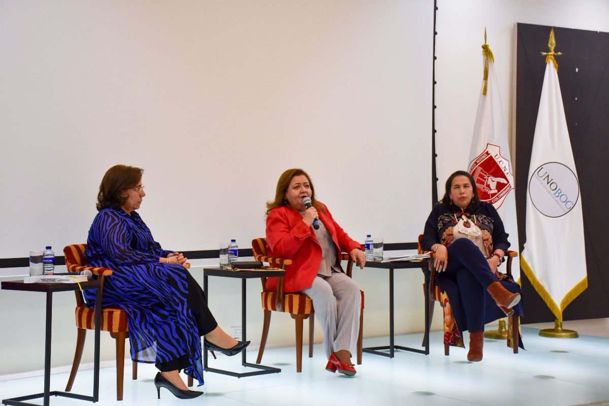 UNOBOG's tweet image. 📍Los días 25 y 26 de noviembre se realizó en Bogotá el Congreso Función Notarial al Servicio de la Sociedad, organizado por UNOBOG.

Un espacio de reflexión, actualización y fortalecimiento del notariado. ⚖️📚

#UNOBOG #NotariadoColombiano