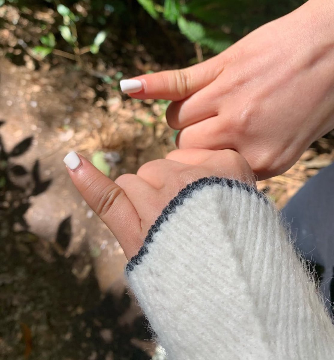 heyiammuay's tweet image. มาเบลนิ้วบวมทุกปี อากาศแกล้งนิ้วชีตลอดเลย