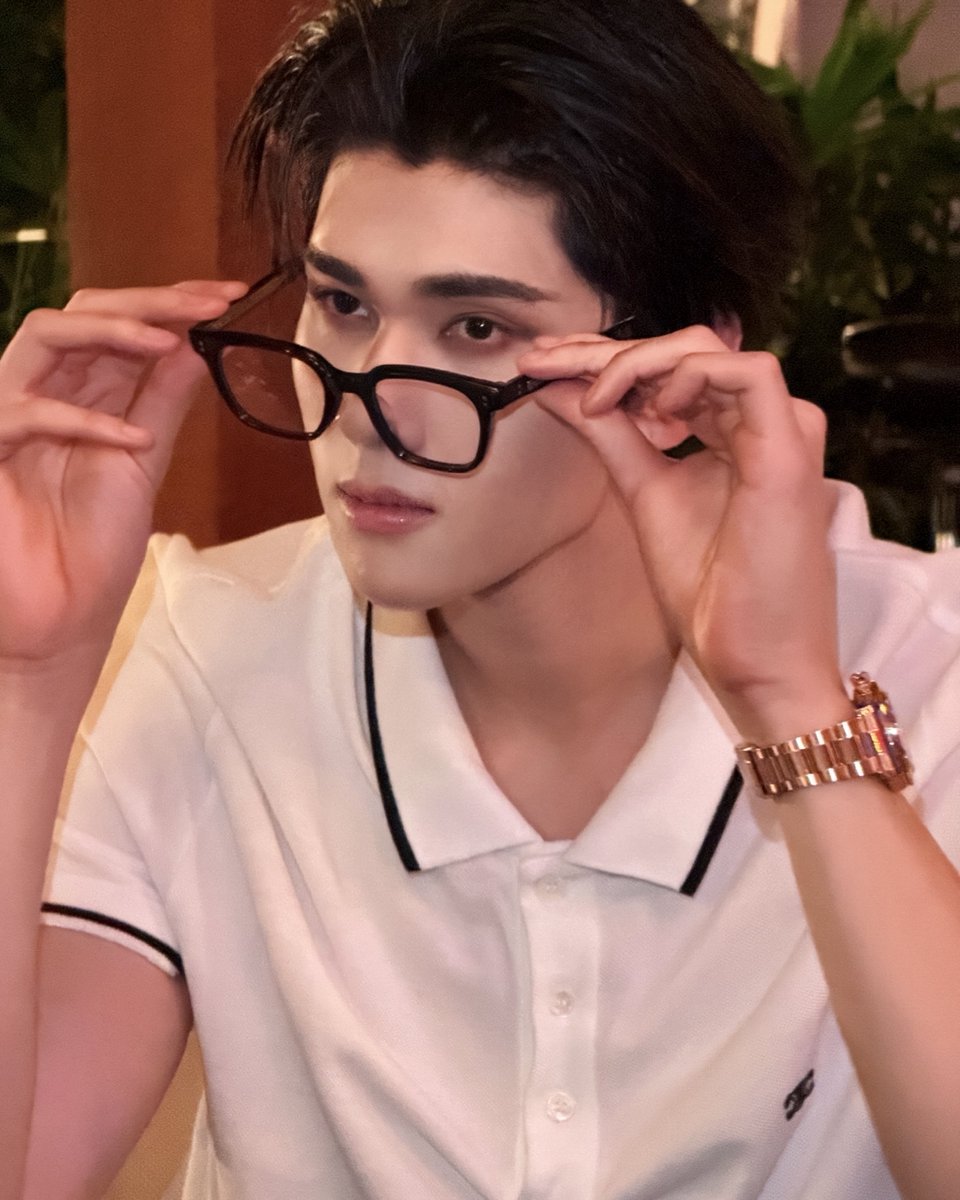 dunknatachai's tweet image. หนุ่มแว่น