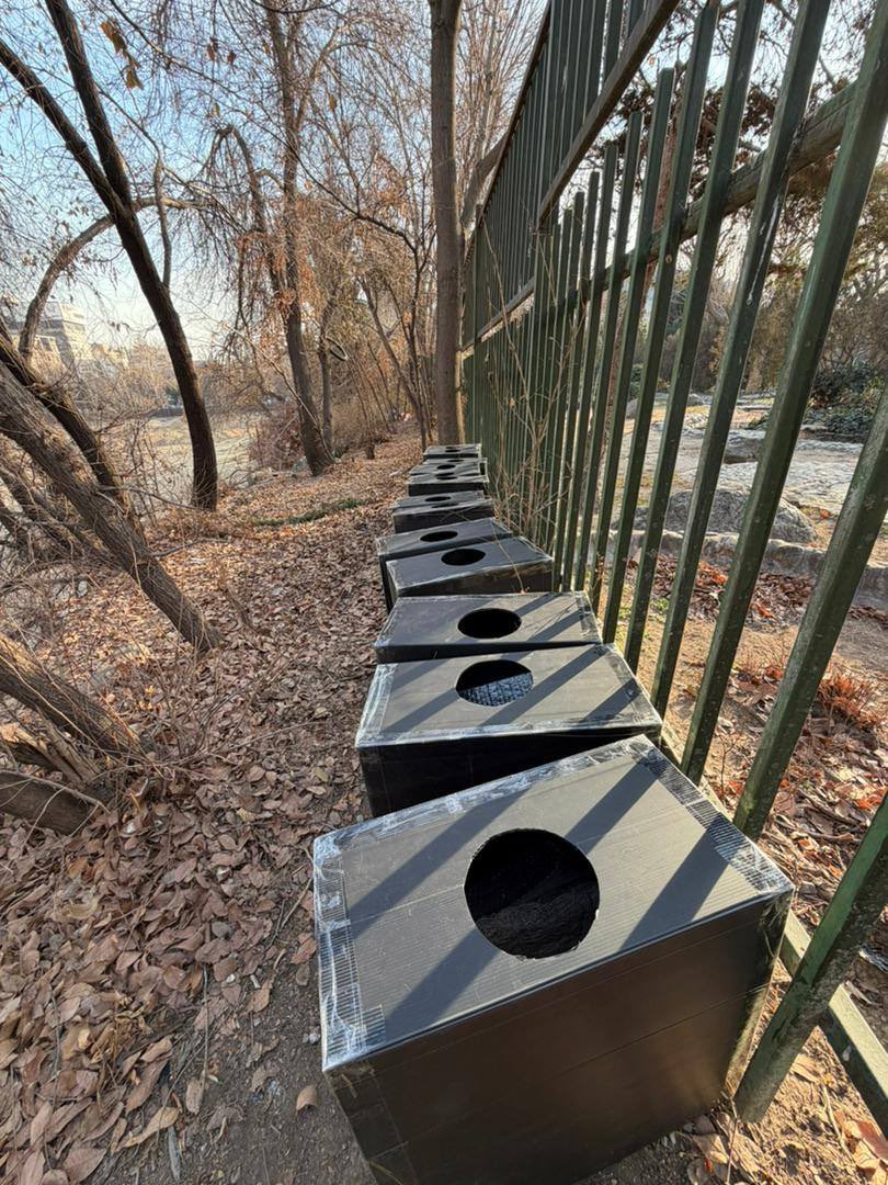 pariponyo's tweet image. تا الان براى بچه هاى پارك لاله ٤٠ تا لونه ساختن آدمهاى مهربون، 
 اين هفته من هم ميخوام براى ساخت كمكشون كنم، ٣.٥ ميليون هزينه مواد اوليه كمه، كسى دوست داره شريك بشه؟؟