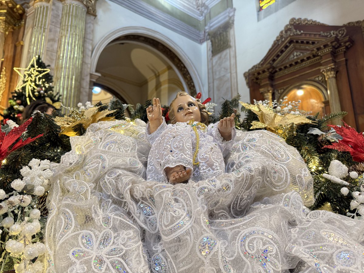 negrosyblancos's tweet image. Con humildad, hoy le ofrecemos a la Michita linda todo lo que somos en #Pasto.