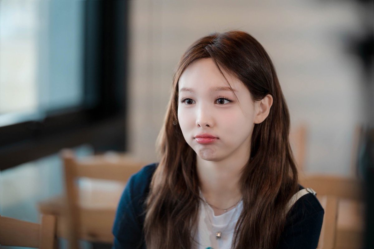 마카롱🐰나연 tweet media