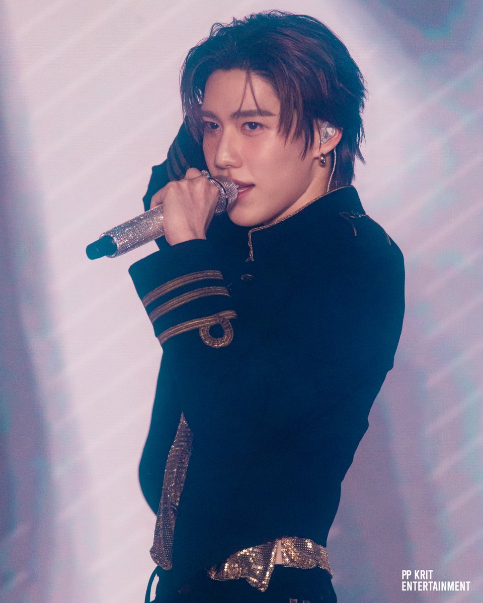 PPKrit_Ent's tweet image. ขอบคุณทุกคนที่มาสนุกกันที่ #centralwOrldCountdown2026 ไปด้วยกันอีกปีนะ 🤍 #CTWCountdown2026XPPKRIT

CTW COUNTDOWN WITH PP KRIT
#CentralCountdown2026
#centralwOrld 
#PPKritt