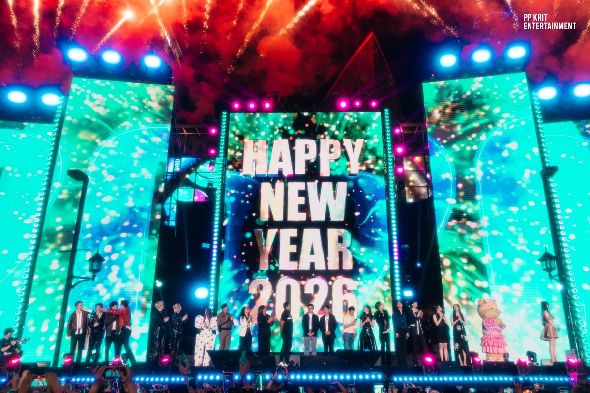 ขอบคุณทุกคนที่มาสนุกกันที่ #centralwOrldCountdown2026 ไปด้วยกันอีกปีนะ 🤍 #CTWCountdown2026XPPKRIT

CTW COUNTDOWN WITH PP KRIT
#CentralCountdown2026
#centralwOrld 
#PPKritt