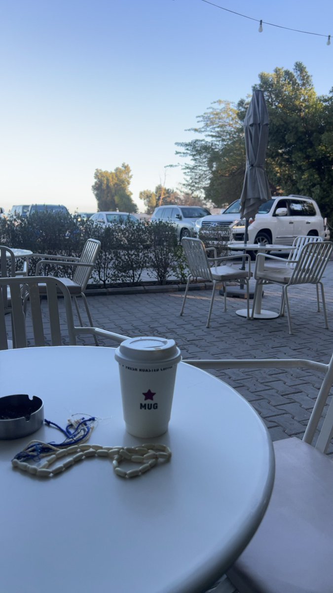 abo_thyab_com's tweet photo. ما نجامل لو انه بالمجامل سعدنا 
المجامل ضياع و ينكبك ما يسرك 

الصراحه لو  تزعلك  منا  بعدنا 
نشري البعد و نبيع الوصل و انت بصرك  ☕️

مساء الخيرر ✋🏻
#شعر
#مهرجان_الملك_عبدالعزيز_للإبل10 
#قهوه https://t.co/o8DXJd7faE