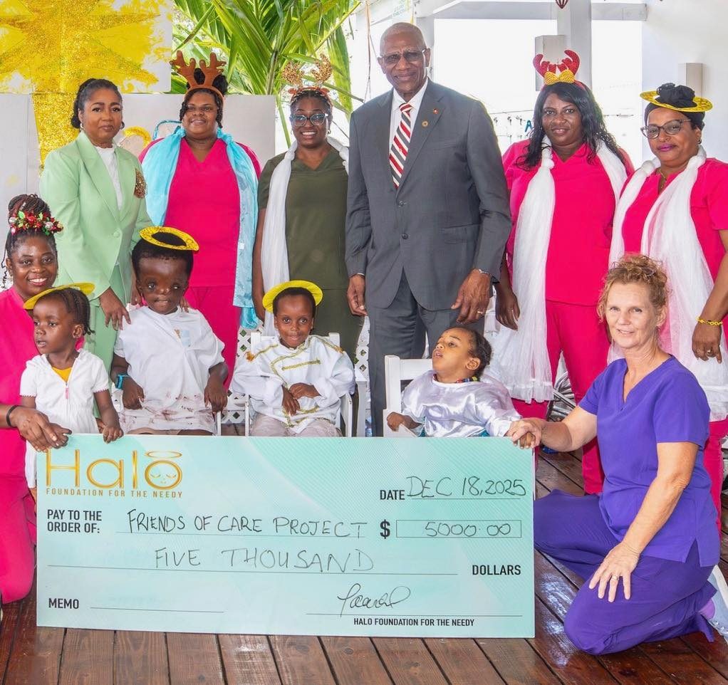 Halo donates to differently abled children at Christmas

The Halo Foundation, led by President Her Excellency Lady Sandra Williams and Patron His Excellency Sir Rodney Williams, donated $5000 to the Friends of the Care Project in the spirit of Christmas.