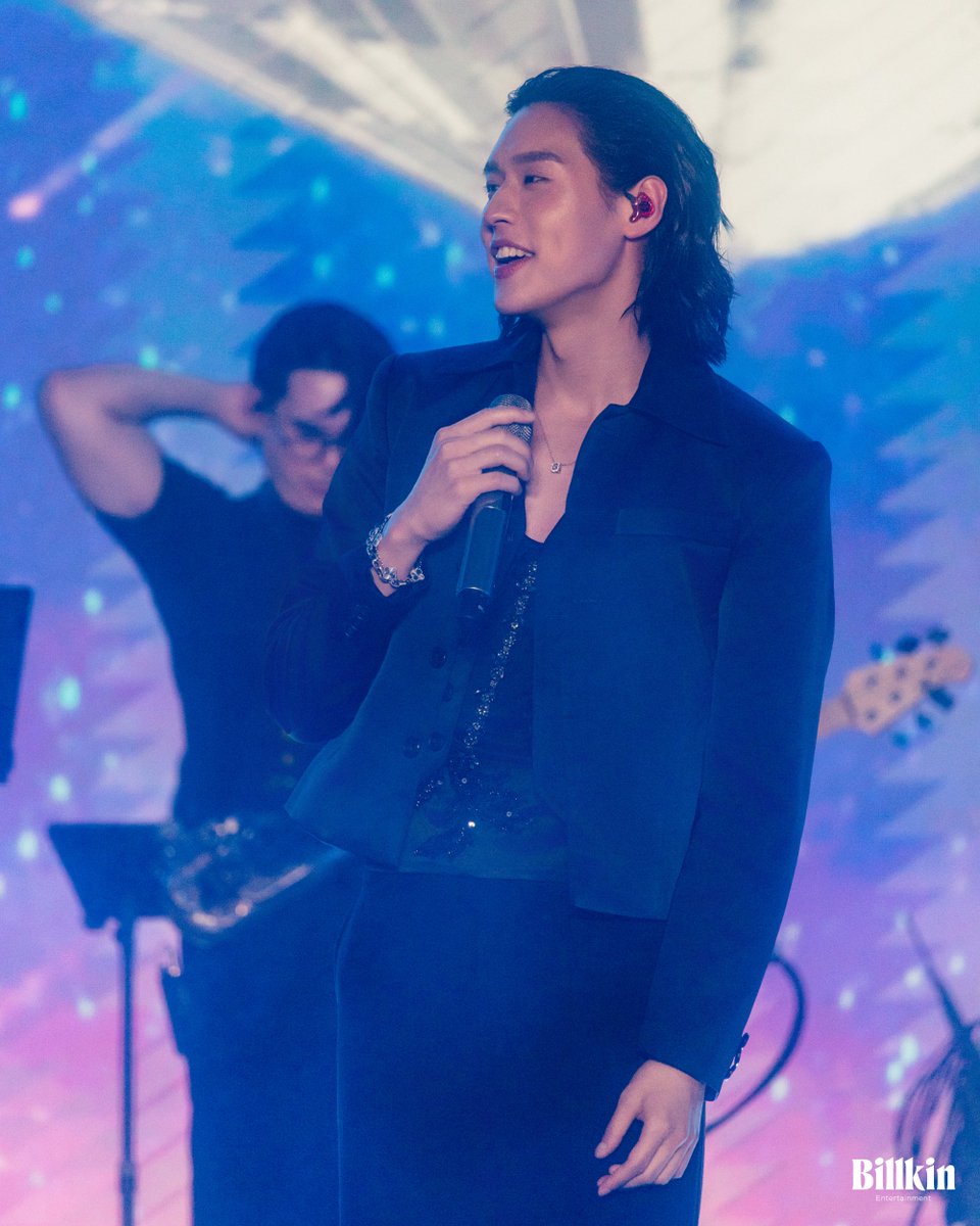 Billkin_Ent's tweet image. HNY! รวมภาพความสนุกจากงาน centralwOrld Bangkok Countdown 2026 ขอบคุณทุก ๆ คนที่มาสนุกด้วยกันทุกปี 🧡 #CTWCountdown2026XBILLKIN 

CTW COUNTDOWN WITH BILLKIN 
#centralwOrldCountdown2026
#CentralCountdown2026 #centralwOrld 
#Bbillkin