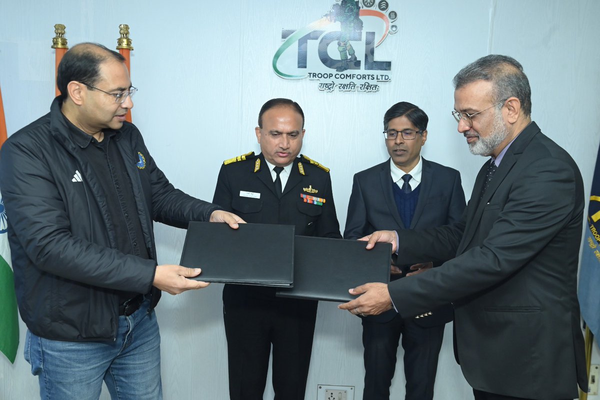 pro_oefc's tweet photo. The Guest of Honour desired for greater collaboration of OEFC with the Indian Navy. The visit ended on a successful note. https://t.co/tUfPqhcb0v