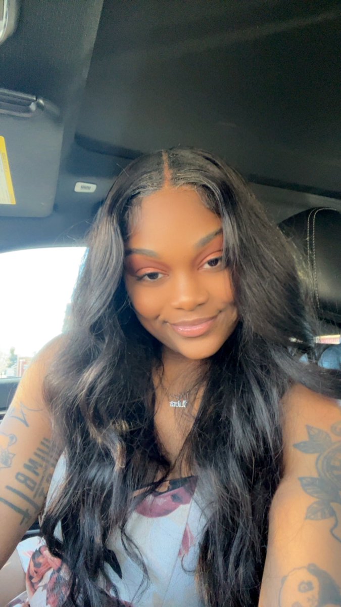 _DestinyMeche's tweet photo. Let’s start using Twitter again this year , hey yall ❤️❤️❤️ https://t.co/JQHaiZszHm