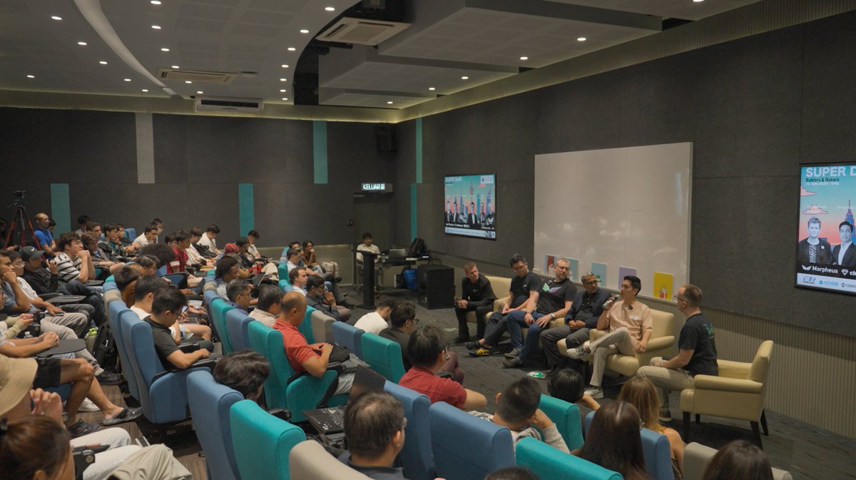 Fallacy 西西 🐧 tweet media